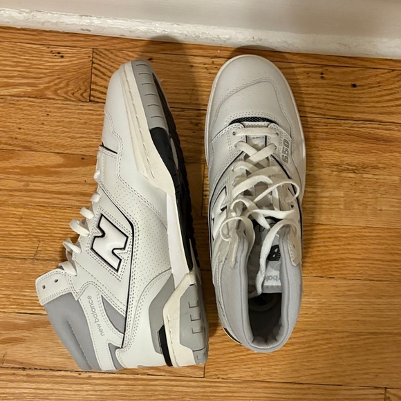 New Balance White and Gray High-Top Sneakers - Picture 4 of 4